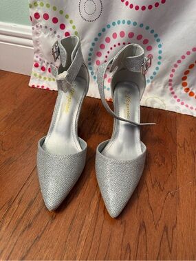 Elle Silver Glitter Pointed-Toe Ankle-Strap Pumps